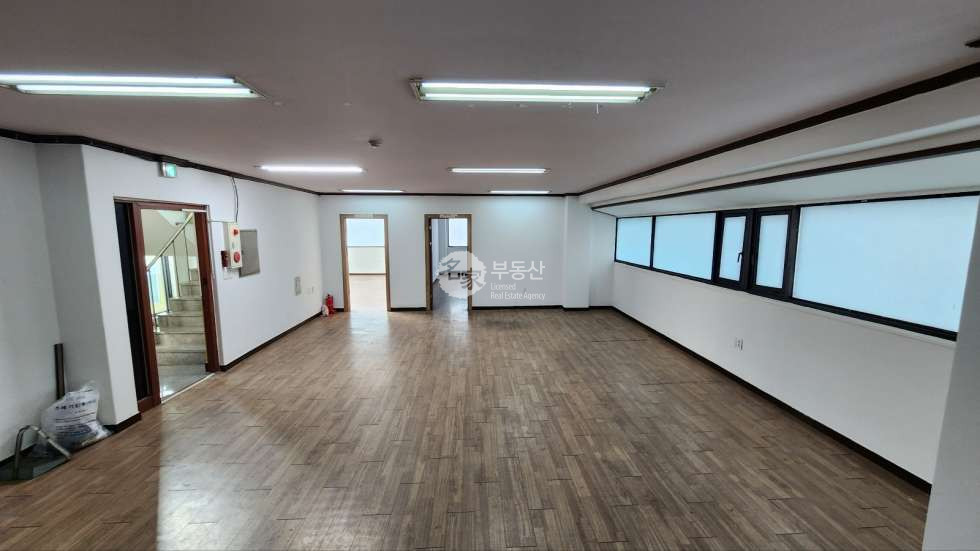 인천 남동구 구월동 구월동 엘베 있는 5층 공실 사무실 월세 매물번호 10288 사진 2
