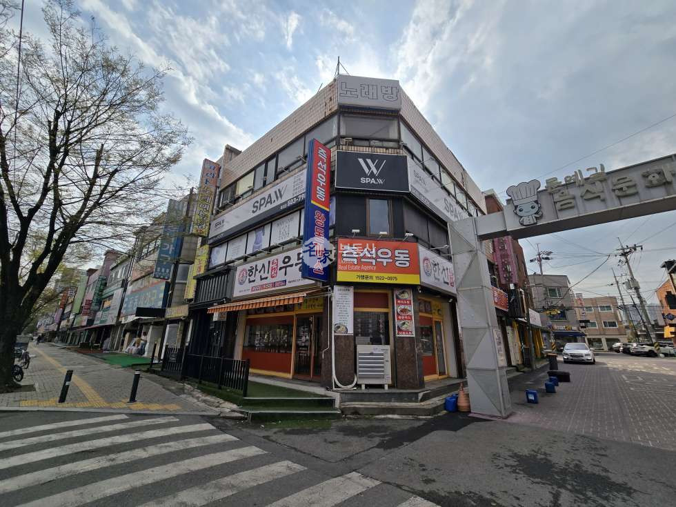 인천 남동구 구월동 예술회관역 먹자골목 초입 1층 코너자리 공실 상가 월세 매물번호 15734 사진 1