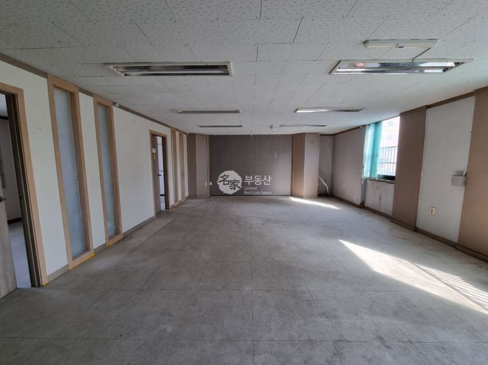 인천 미추홀구 학익동 학익동 법조타운 대로변 간판 가능한 사무실 월세 매물번호 11629 사진 4