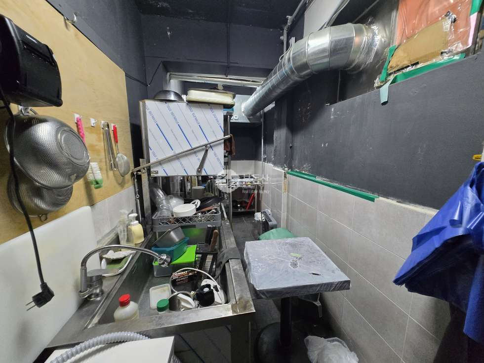 인천 남동구 구월동 예술회관역 먹자골목 초입 1층 포차 양도 권리 협의 가능 월세 매물번호 15733 사진 7